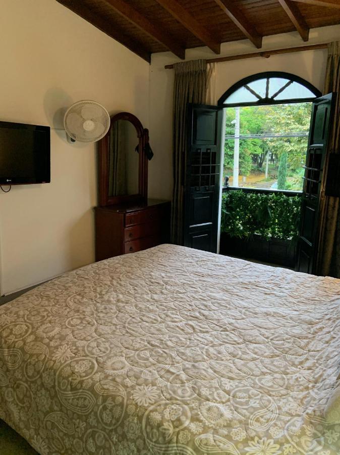 Hotel Casa Rosales Medellín Esterno foto