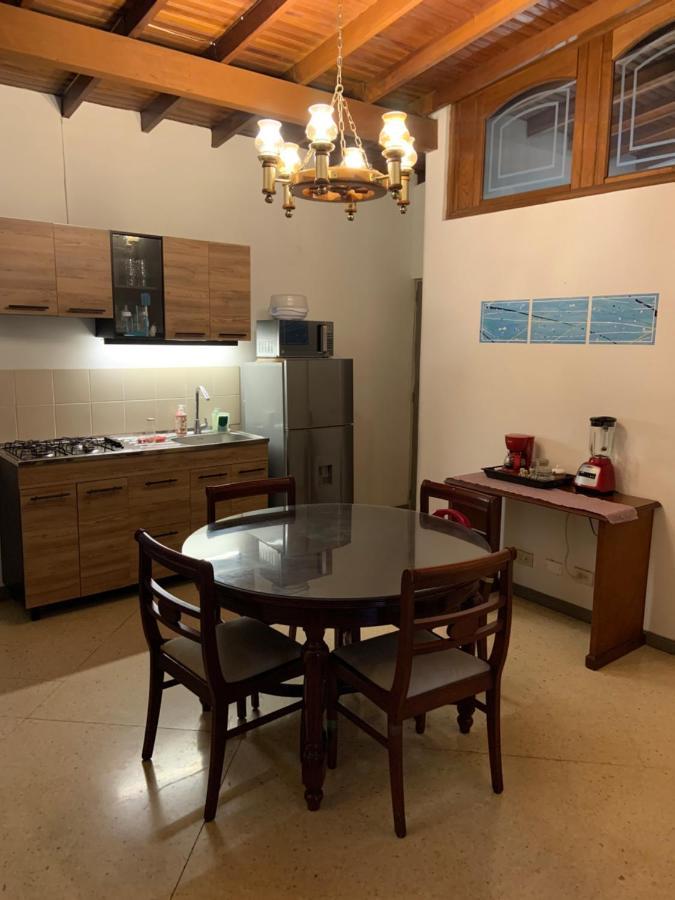 Hotel Casa Rosales Medellín Esterno foto